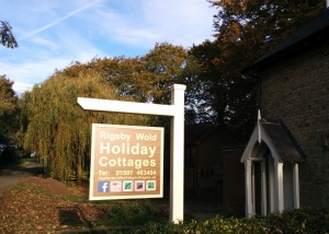 Rigsby Wold Holiday cottage sign